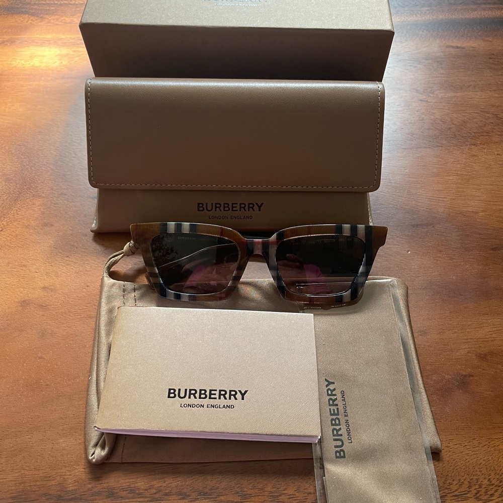 Authentic unisex not used Burberry Sunglasses with Case - Brown and Black